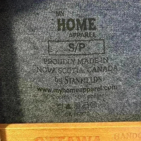 My Home Apparel Baseball T-shirt Size Small Explore Paddle Outdoors Made Canada - Picture 6 of 6